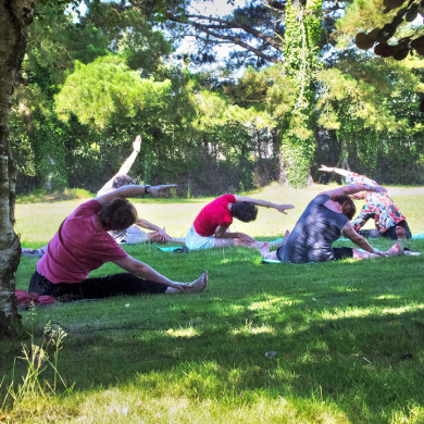 village vacances bien etre tregunc yoga